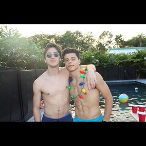 Meet your Posher, Christopher